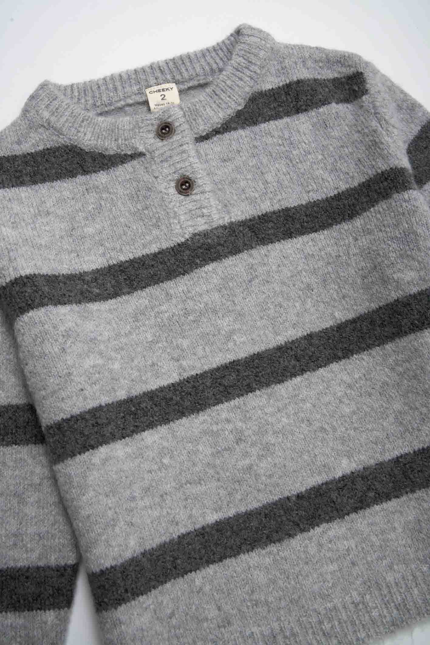 4978704