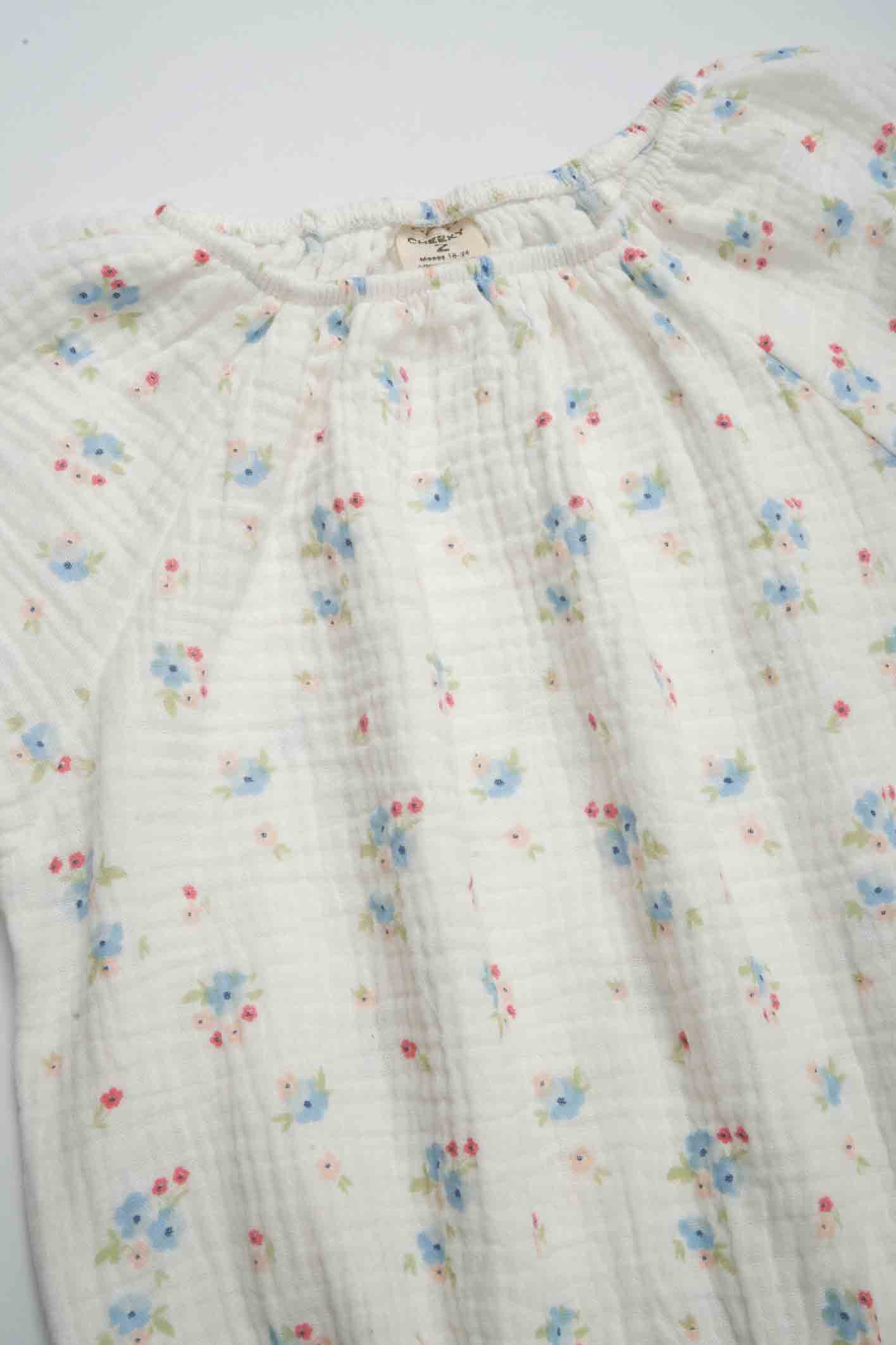 5604088